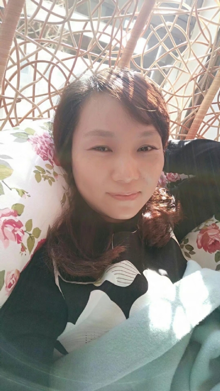 悦己的第一张照片--海峡交友网