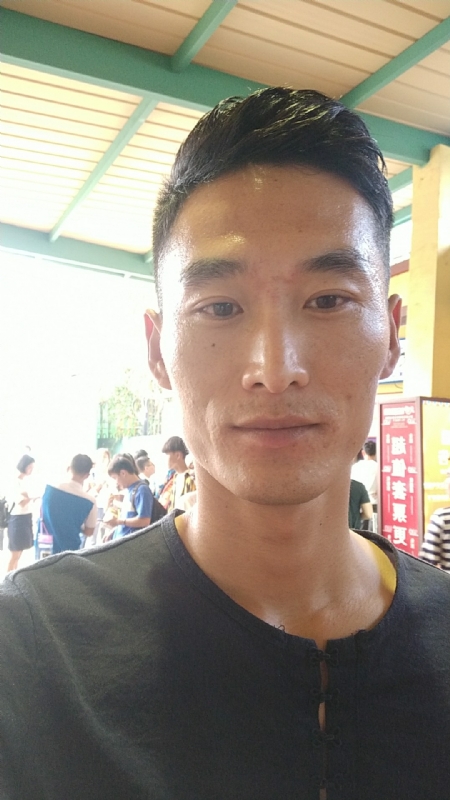 难得糊涂的第一张照片--海峡交友网