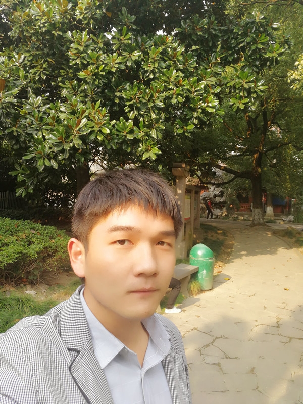 暂时的第一张照片--海峡交友网
