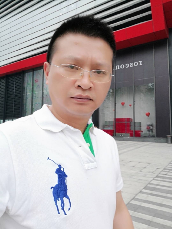 硬汉的第一张照片--海峡交友网