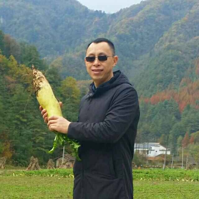 墨迹男的第一张照片--海峡交友网