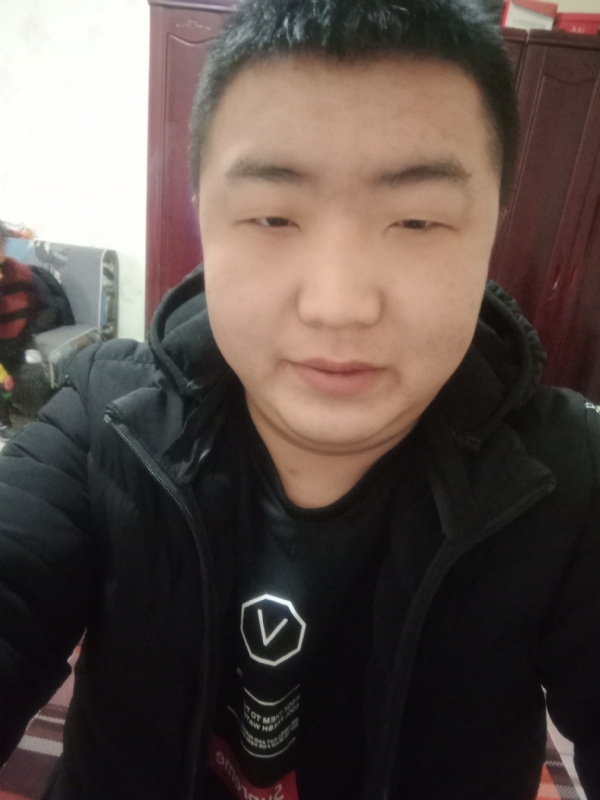 坦荡荡的第一张照片--海峡交友网