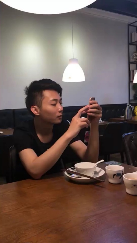 痊愈的第一张照片--海峡交友网