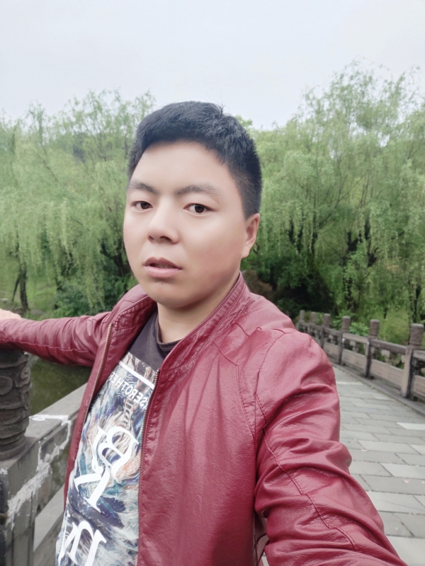 守护你一辈子的第一张照片--海峡交友网