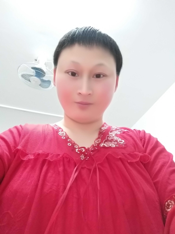 彩虹姐姐永不言弃的第一张照片--海峡交友网
