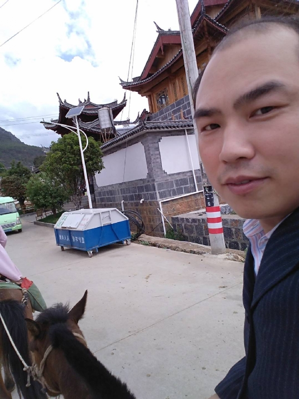 当代军人的第一张照片--海峡交友网