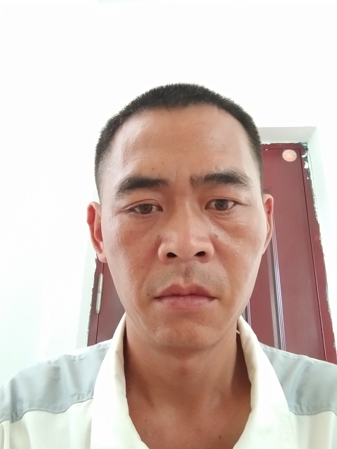 寻爱的第一张照片--海峡交友网