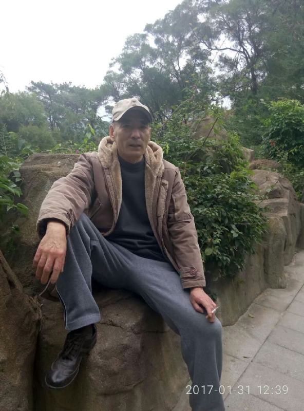 热腾腾的第一张照片--海峡交友网