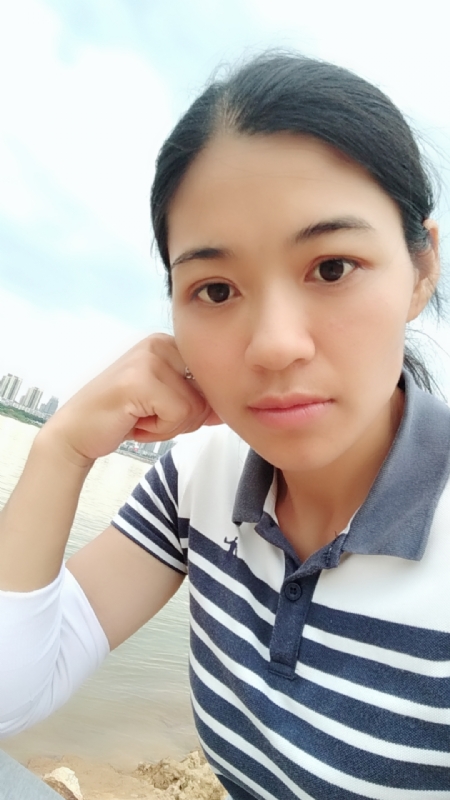 梅子的第一张照片--海峡交友网
