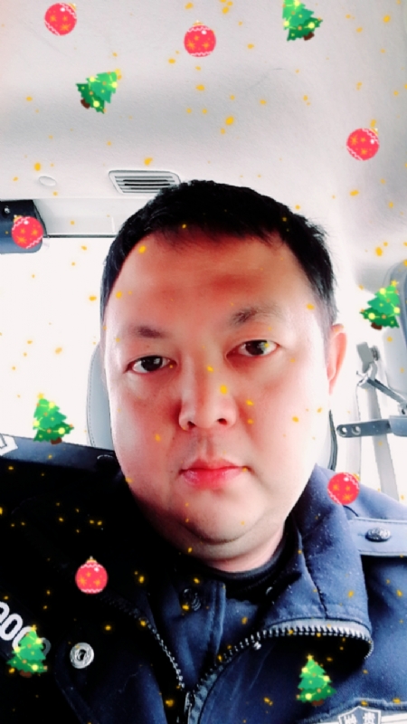 恨孤独的第一张照片--海峡交友网