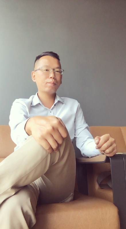 LI的第一张照片--海峡交友网