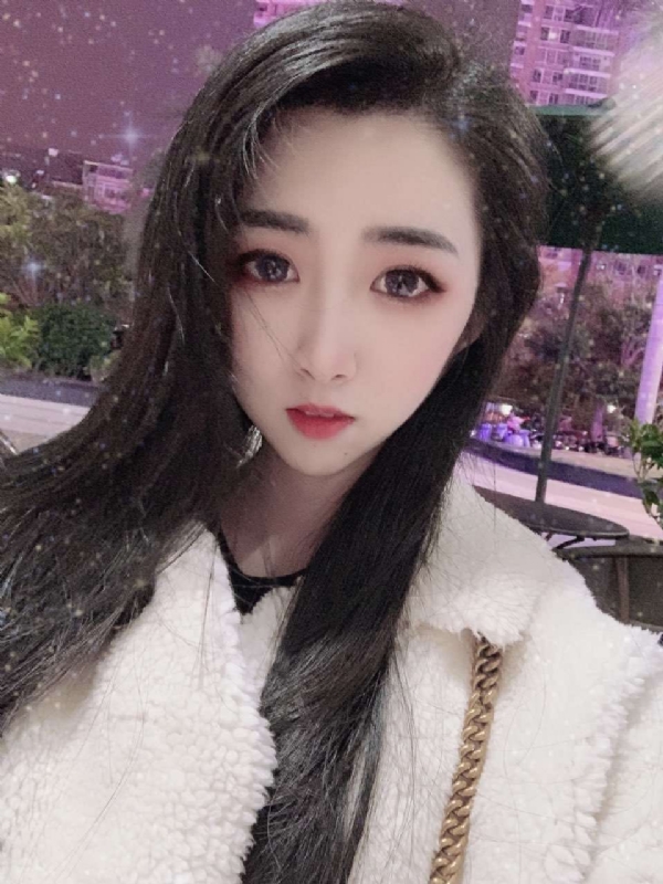 妮可的第一张照片--海峡交友网