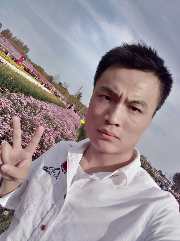 心碎无痕的第二张照片--海峡交友网