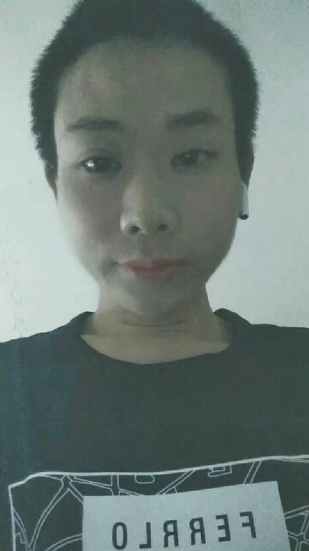 水中月的第一张照片--海峡交友网