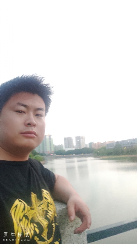 小海的第二张照片--海峡交友网