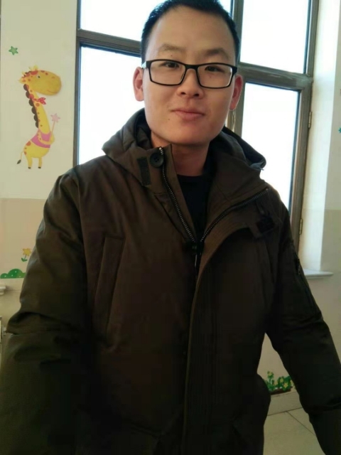 品上男人的第一张照片--海峡交友网