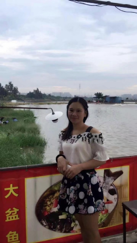 莹莹的第一张照片--海峡交友网