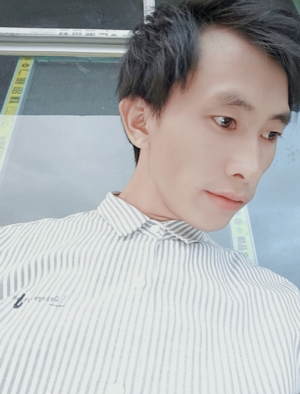 寻找下一个路口的第一张照片--海峡交友网