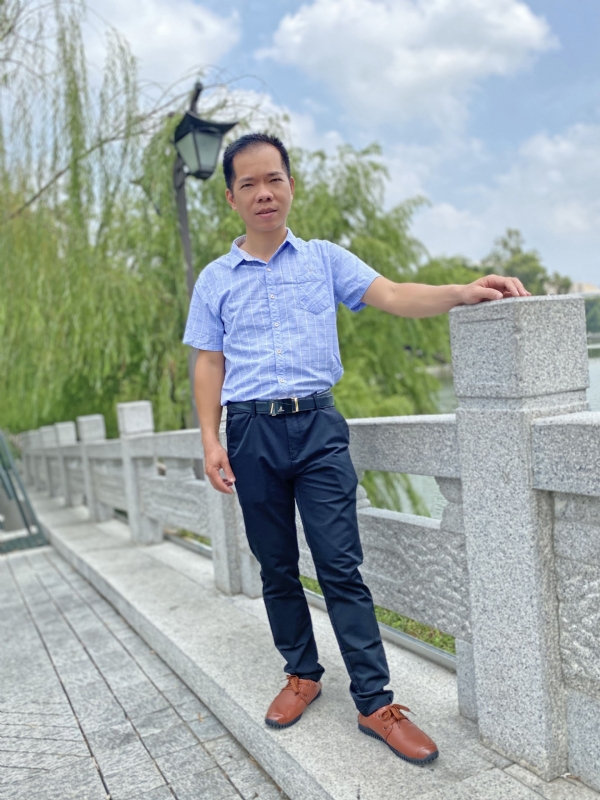 奇峰向阳的第一张照片--海峡交友网