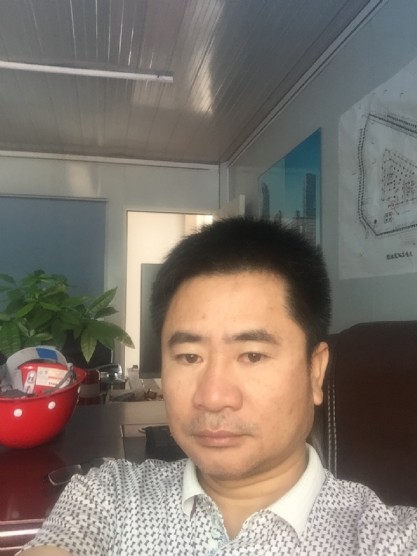 一步之遥的第一张照片--海峡交友网