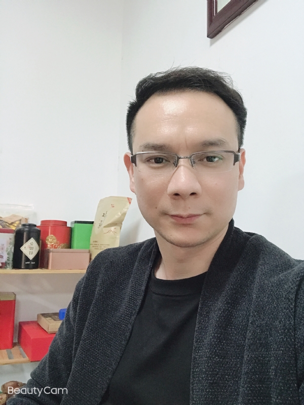 韦的第一张照片--海峡交友网