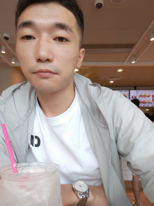 须臾数年的第一张照片--海峡交友网