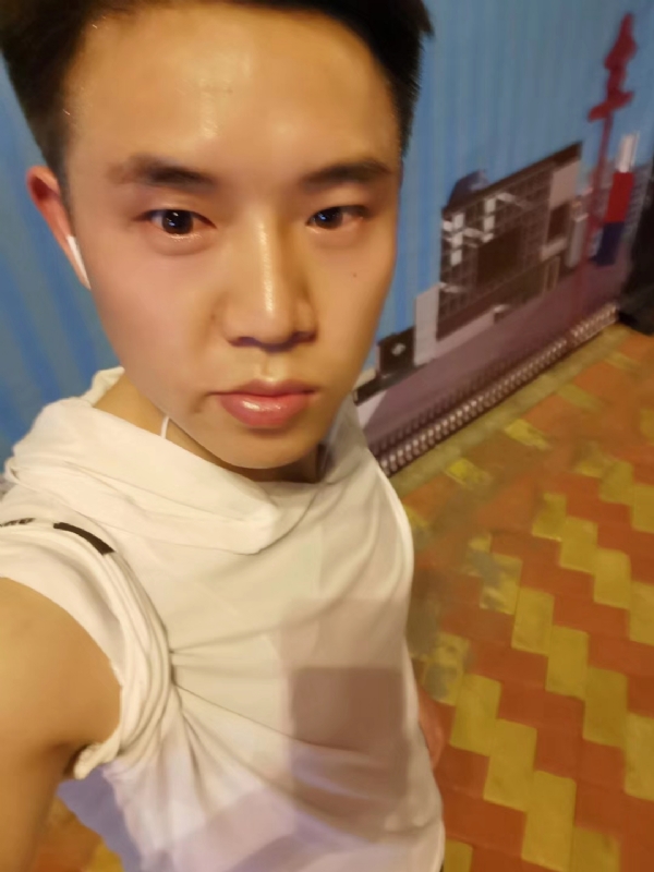 小雷的第三张照片--海峡交友网