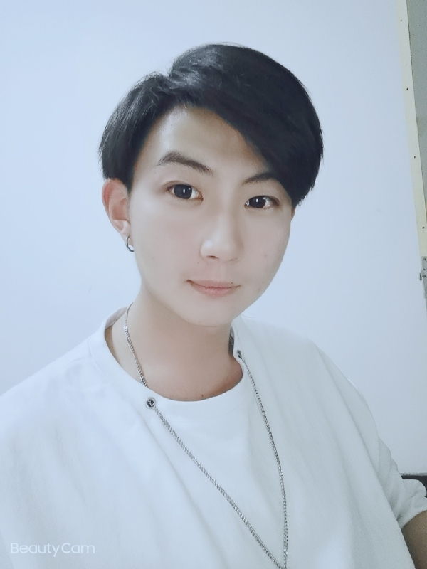 漠然的第二张照片--海峡交友网