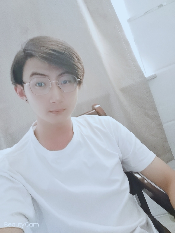 漠然的第八张照片--海峡交友网
