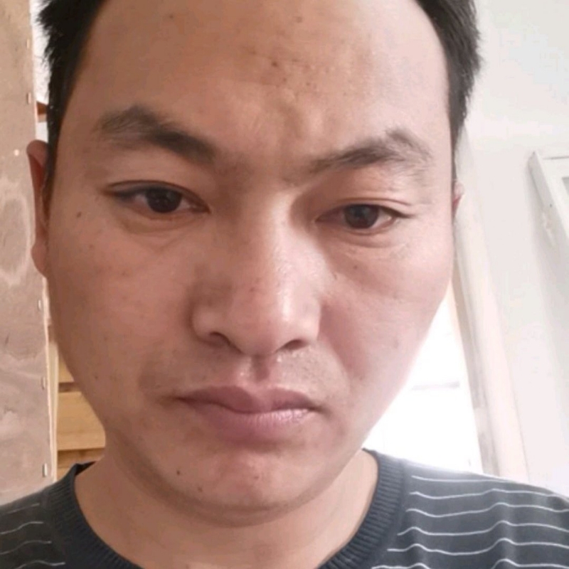 黎离的第一张照片--海峡交友网