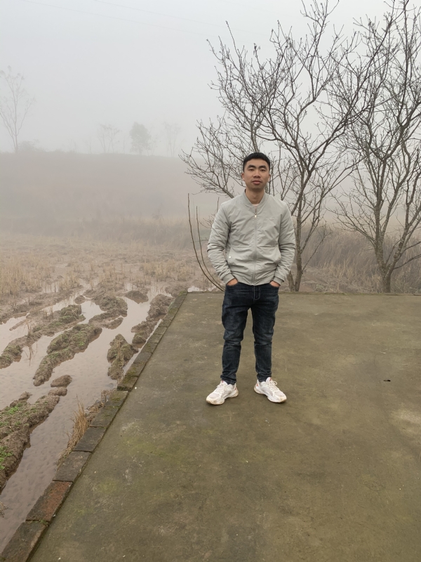 迷路的小猪的第二张照片--海峡交友网
