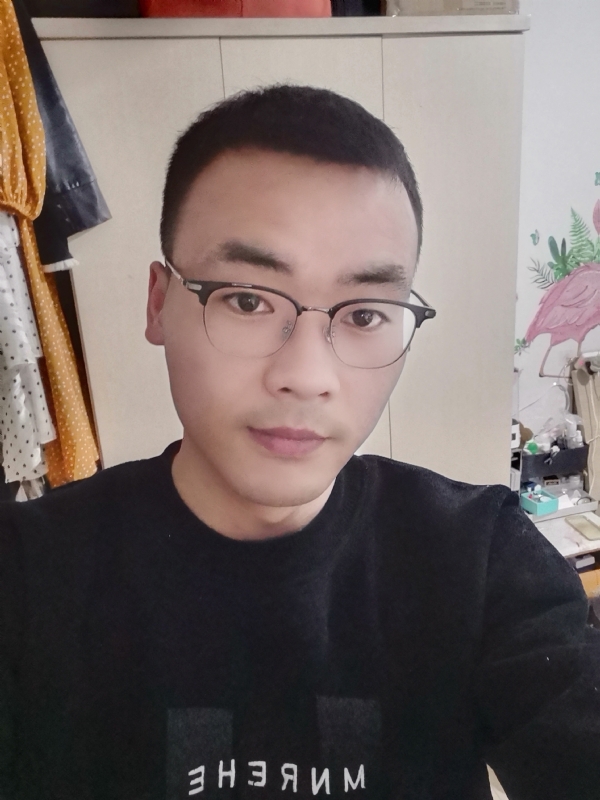 寻一个人的第一张照片--海峡交友网