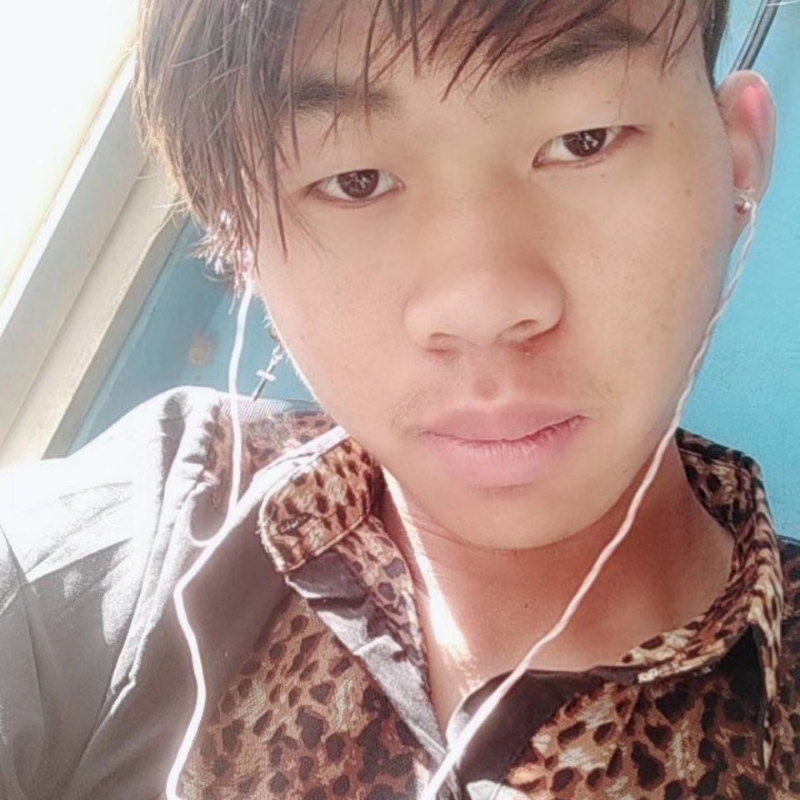 少年不在少的第三张照片--海峡交友网