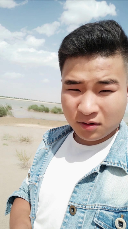 王强的第一张照片--海峡交友网
