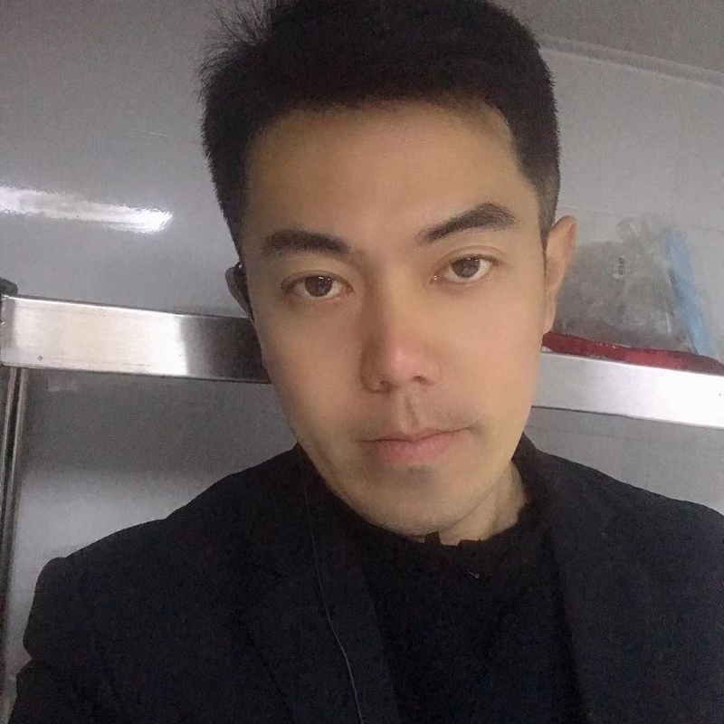 李龙的第二张照片--海峡交友网