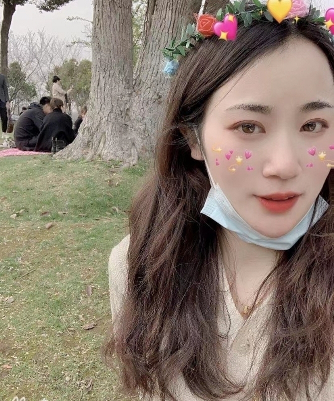 小花的第一张照片--海峡交友网