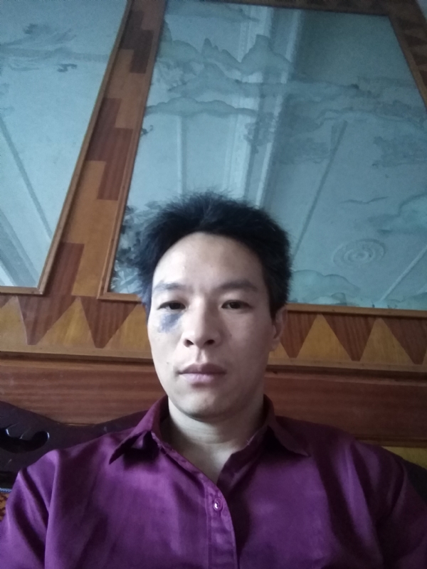 风中落叶的第一张照片--海峡交友网