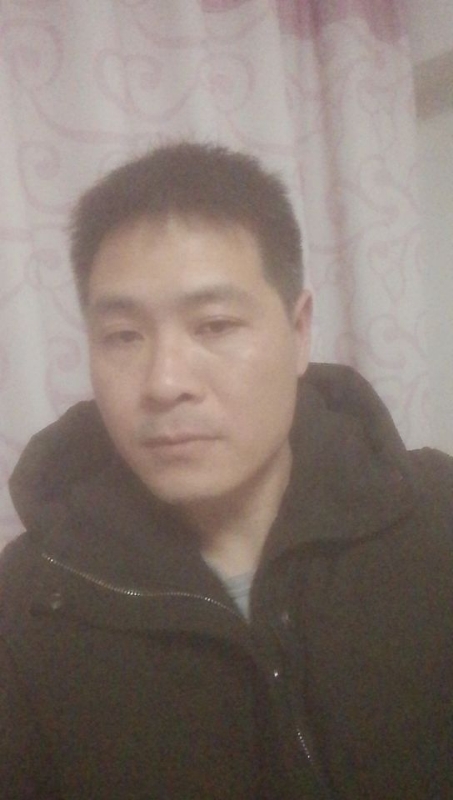 把头抬起来的第一张照片--海峡交友网