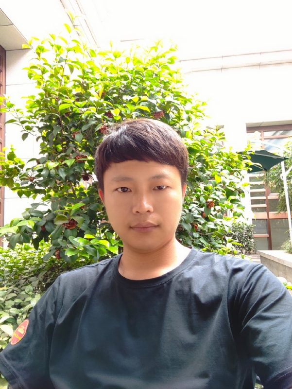 谈情说爱的第一张照片--海峡交友网