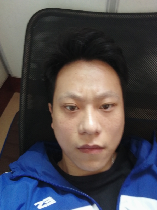 爱上的感觉的第一张照片--海峡交友网