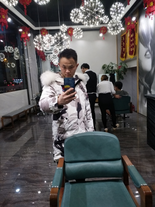 简单的第一张照片--海峡交友网