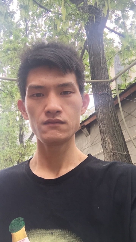 忘了他吧我搬砖养你的第一张照片--海峡交友网