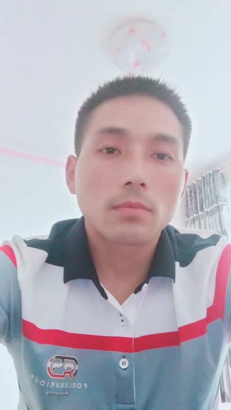 染红尘世的第二张照片--海峡交友网