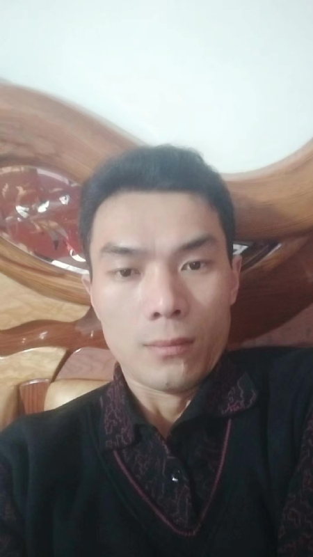 错把真心喂了狗的第四张照片--海峡交友网