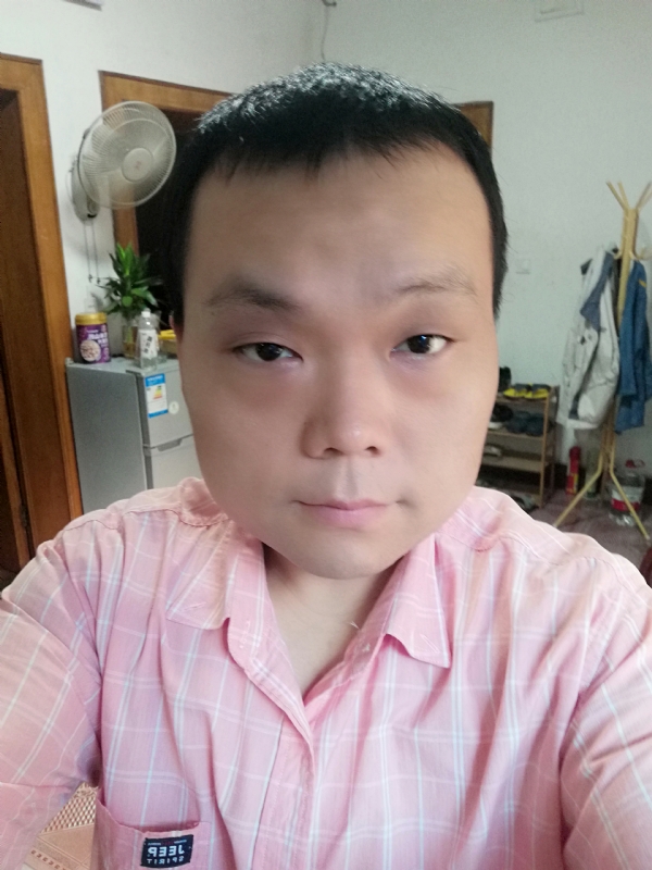 人人的第一张照片--海峡交友网
