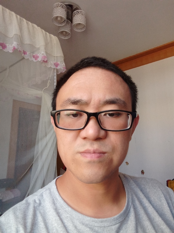 小涨常鸿的第一张照片--海峡交友网