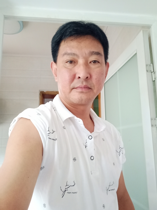 为爱停留的第一张照片--海峡交友网