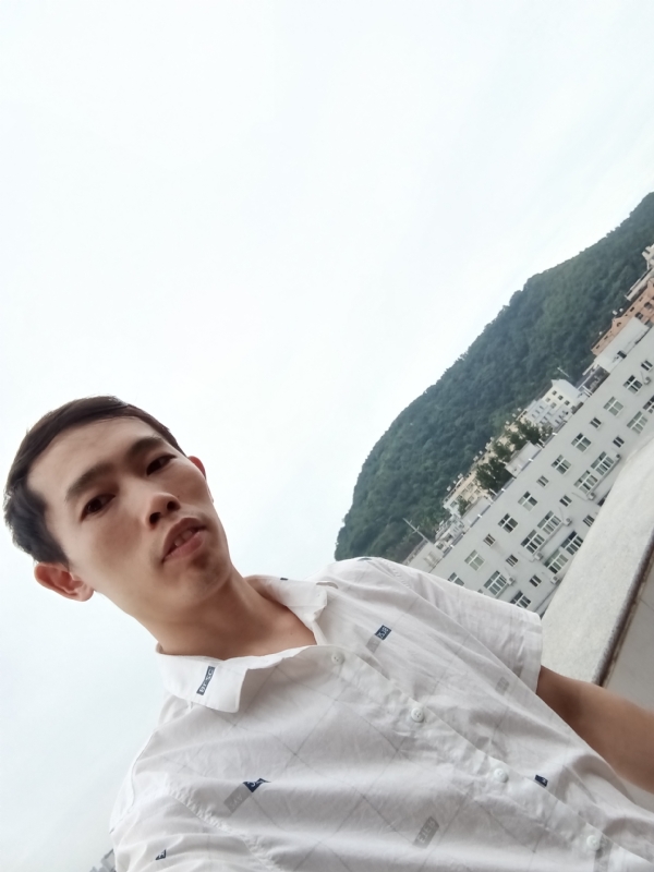 会飞的鱼的第一张照片--海峡交友网