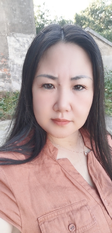 乖乖一女的第二张照片--海峡交友网
