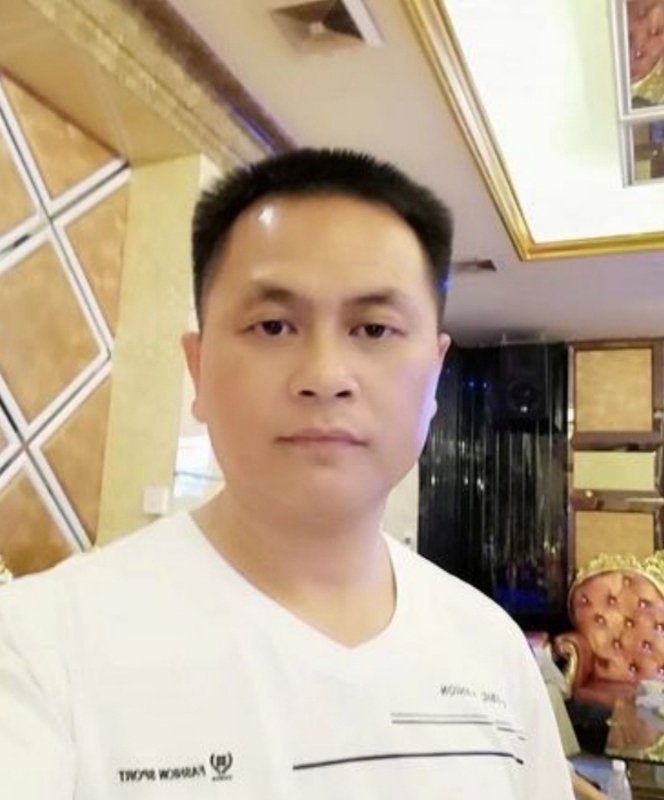 小梁的第二张照片--海峡交友网